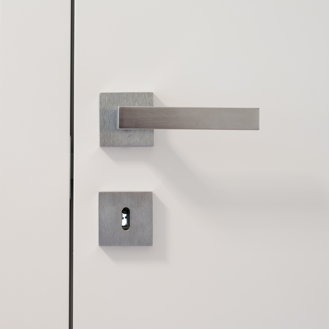Door handle high touch surface